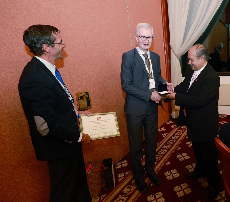 Premiazione di conferimento a Massimo Pellizzari della William Johnson International Gold Medal