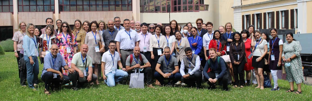 Foto di gruppo partecipanti all'International Staff Week
