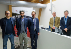 Riccardo Rigon, Simone Cerroni e Ruggiero Rippo con la commissione di dottorato (©UniTrento - Ph. Federico Nardelli)