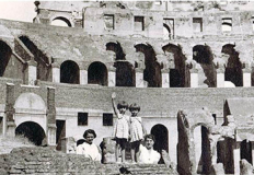 Dettaglio della copertina del libro <<Noi figli di Roma>>. Fascismo e mito della romanità