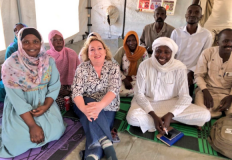 Emanuela Del Re durante una missione in Ciad