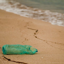 Plastica sulla spiaggia